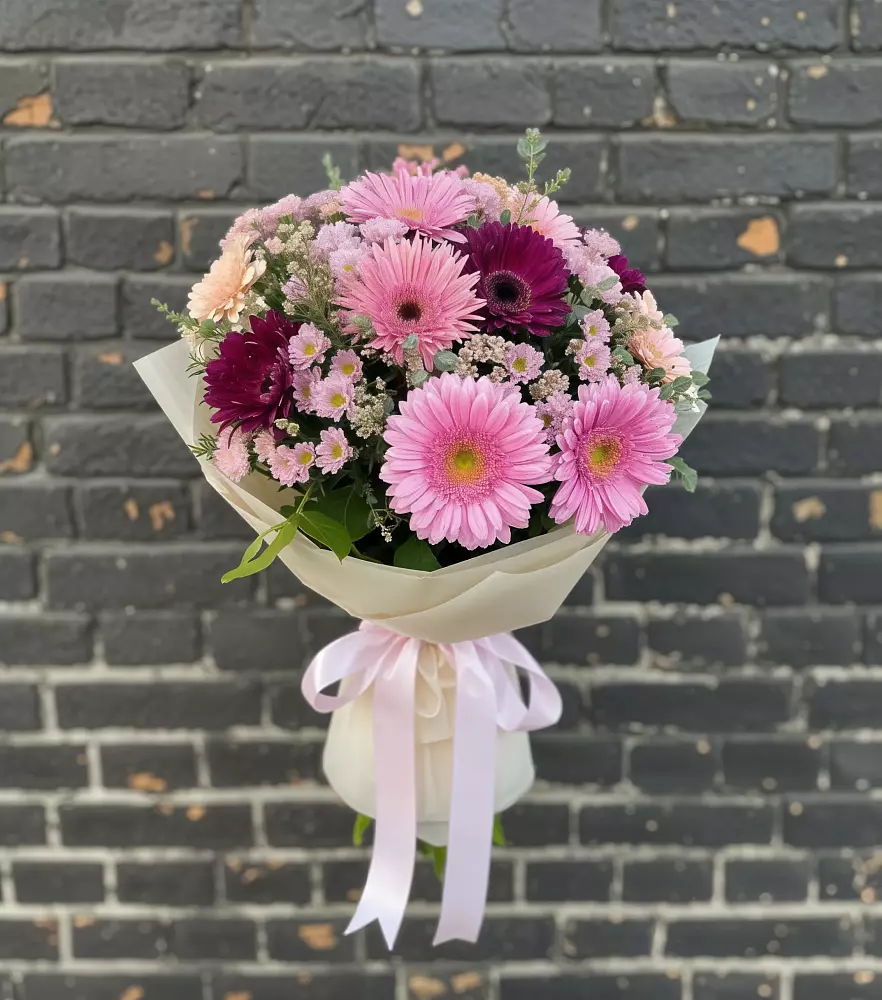 Букет цветов из: Герберы и Хризантемы в Чернянке