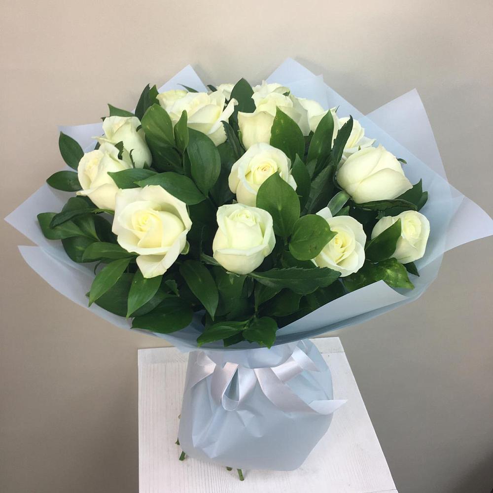 Букет 15 Белых роз Проуд в Чернянке