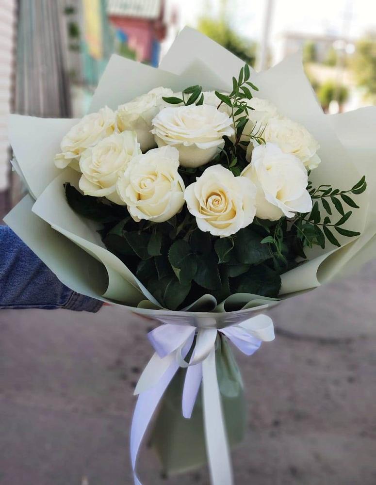 Букет Белые розы Проуд в Чернянке