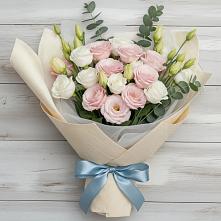 Букет цветов из:  Лизиантусы в Чернянке