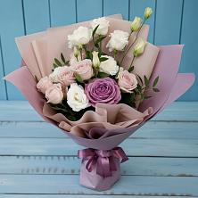 Букет цветов из:  Розы и Лизиантусы в Чернянке