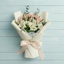 Букет цветов из:  Альстромерии в Чернянке