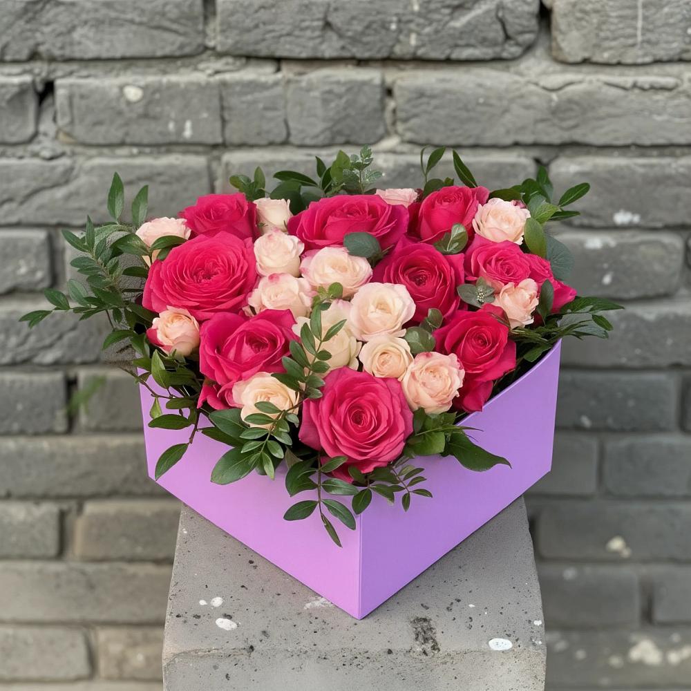 Цветочная композиция из Розы в коробке в Чернянке