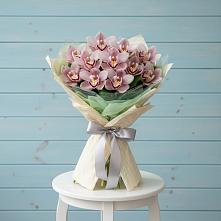 Букет цветов из:  Орхидеи и Розы в Чернянке
