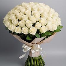 Букет 101 беля роза Белоснежка в Чернянке