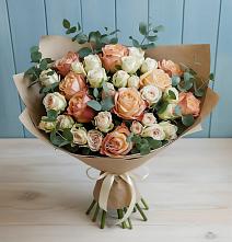 Букет цветов из:  Альстромерии и Розы в Чернянке